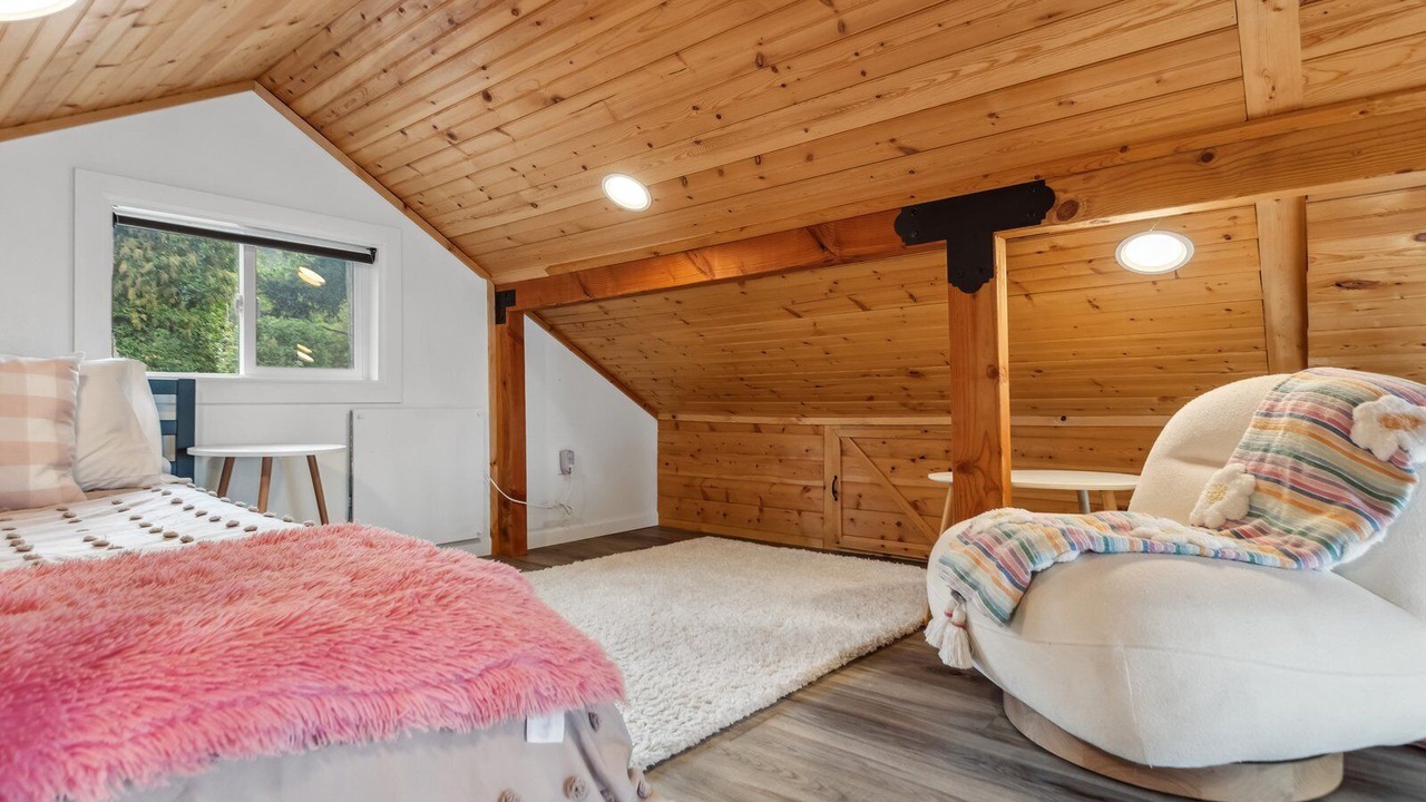Photo of Bedroom in Camano Island