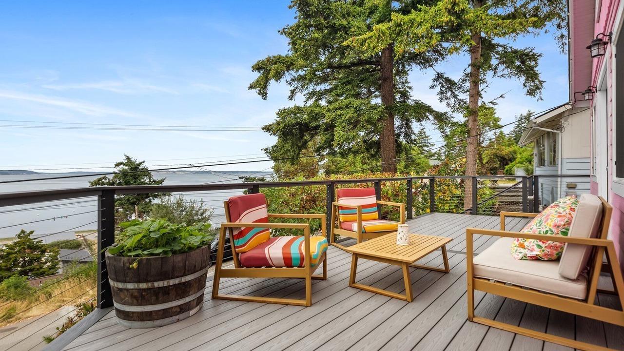 Photo of Patio Balcony in Camano Island