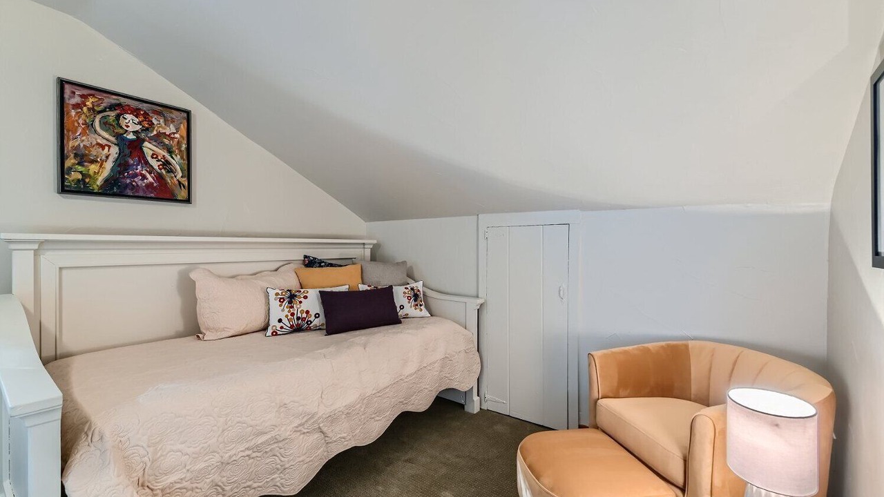 Photo of Bedroom in Shadow Mountain