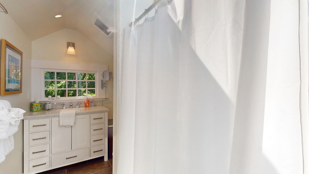 Photo of Bathroom in Vashon Island