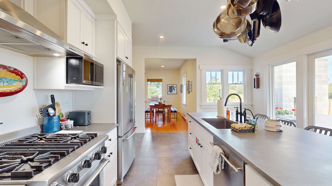 Photo of Kitchen in Vashon Island
