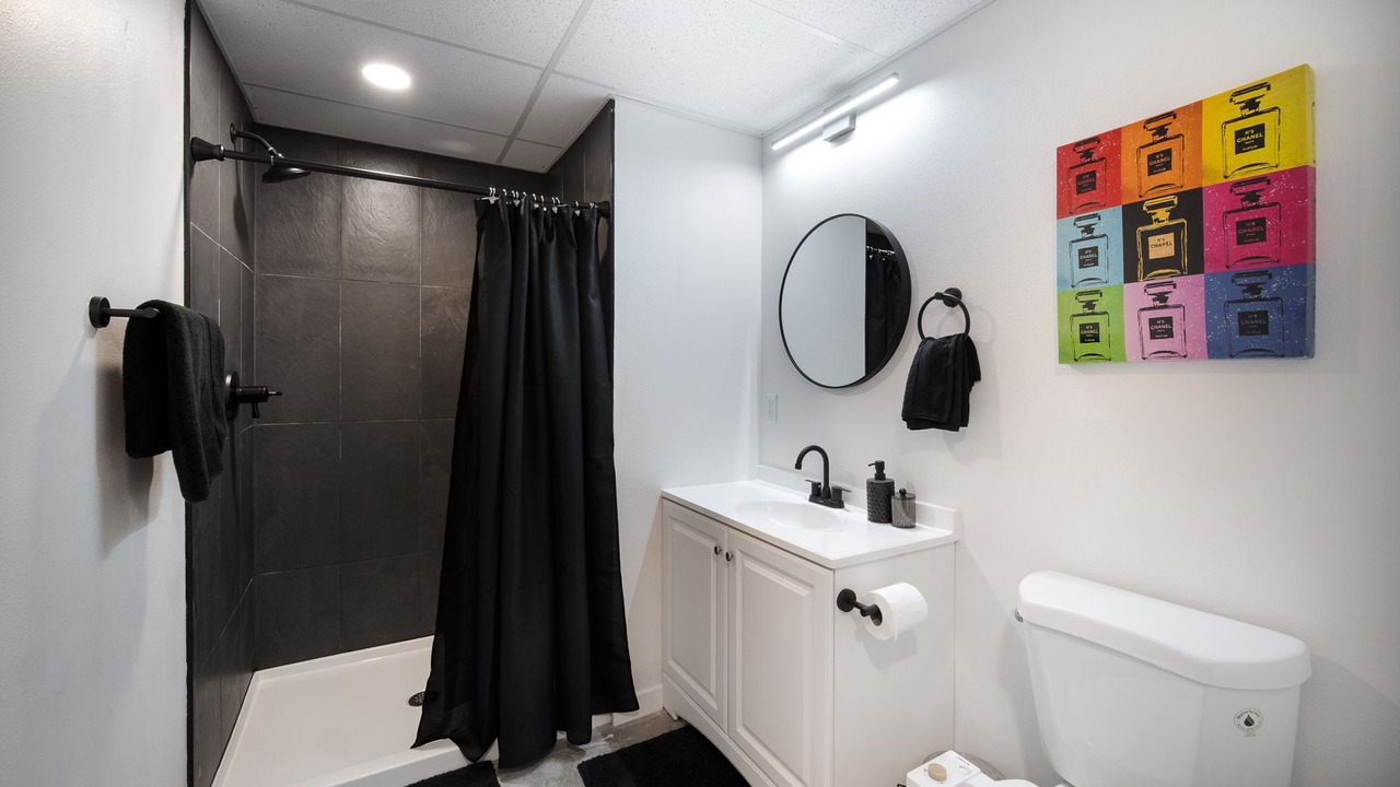 Photo of Bathroom in Downtown Des Moines