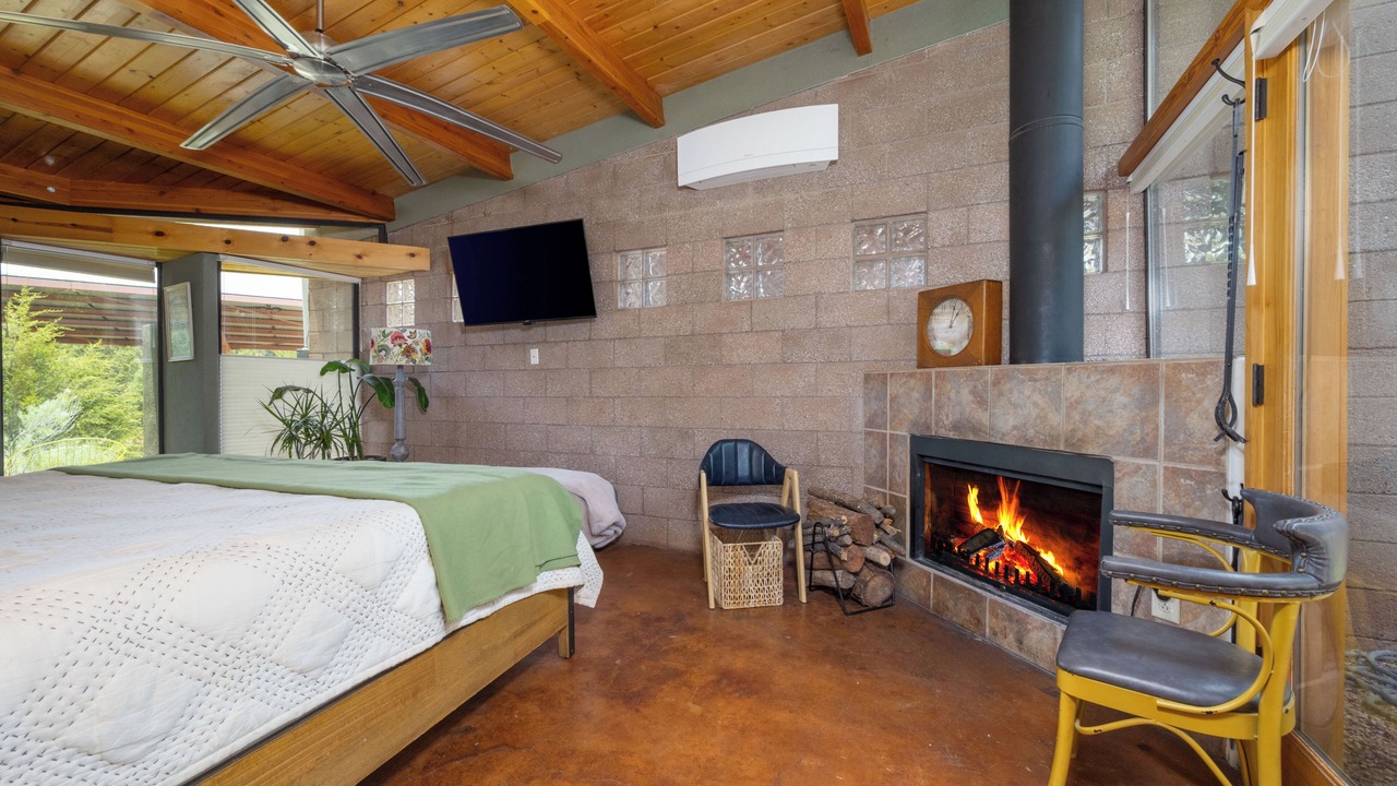 Photo of Bedroom in Canoncito