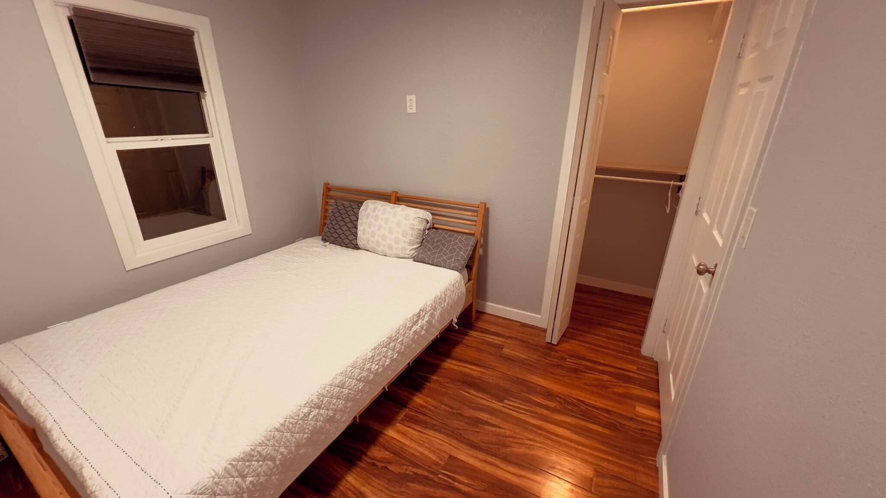 Photo of Bedroom in Tukwila