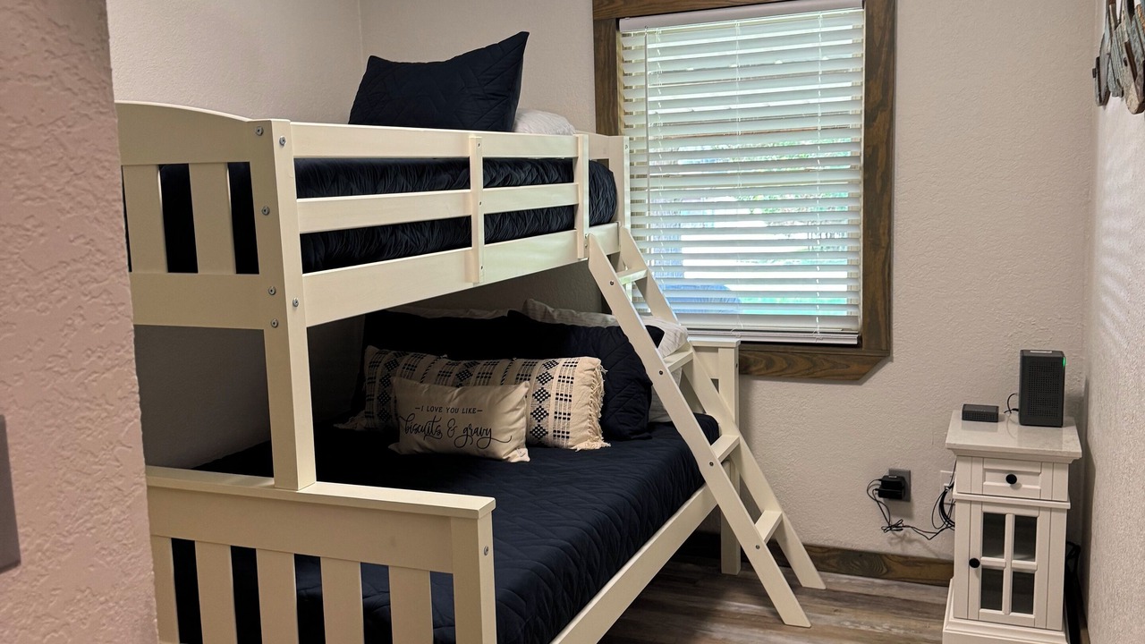 Photo of Bedroom in Eufaula