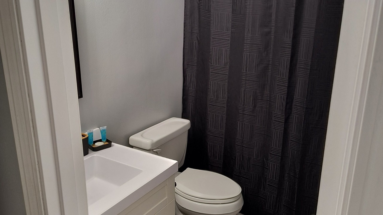 Photo of Bathroom in West Lincoln