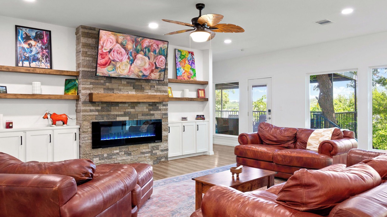 Photo of Livingroom in Lake Brownwood
