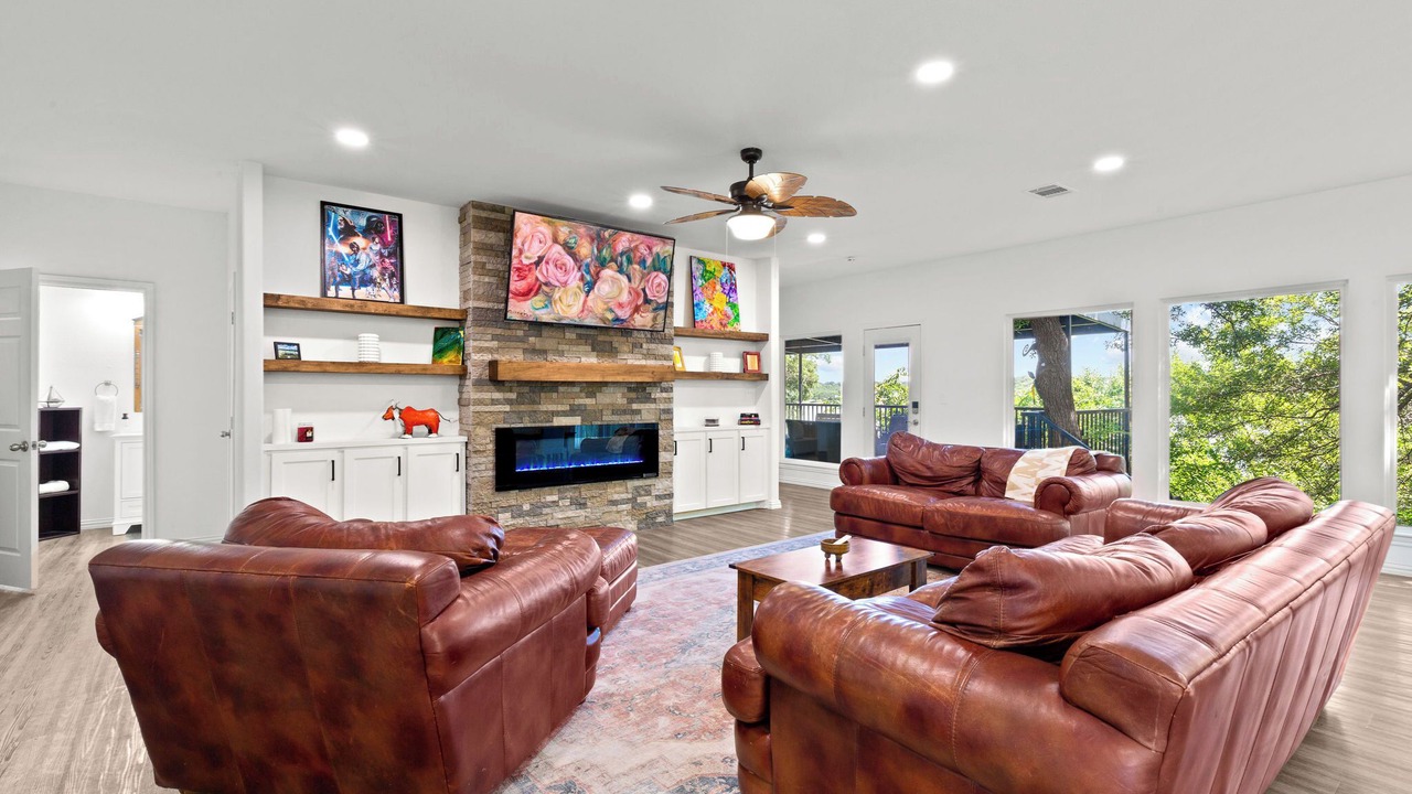 Photo of Livingroom in Lake Brownwood