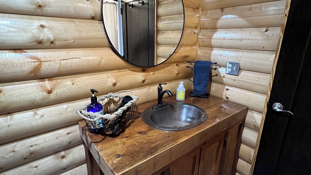 Photo of Bathroom in Seminole