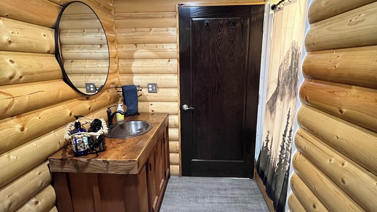 Photo of Bathroom in Seminole