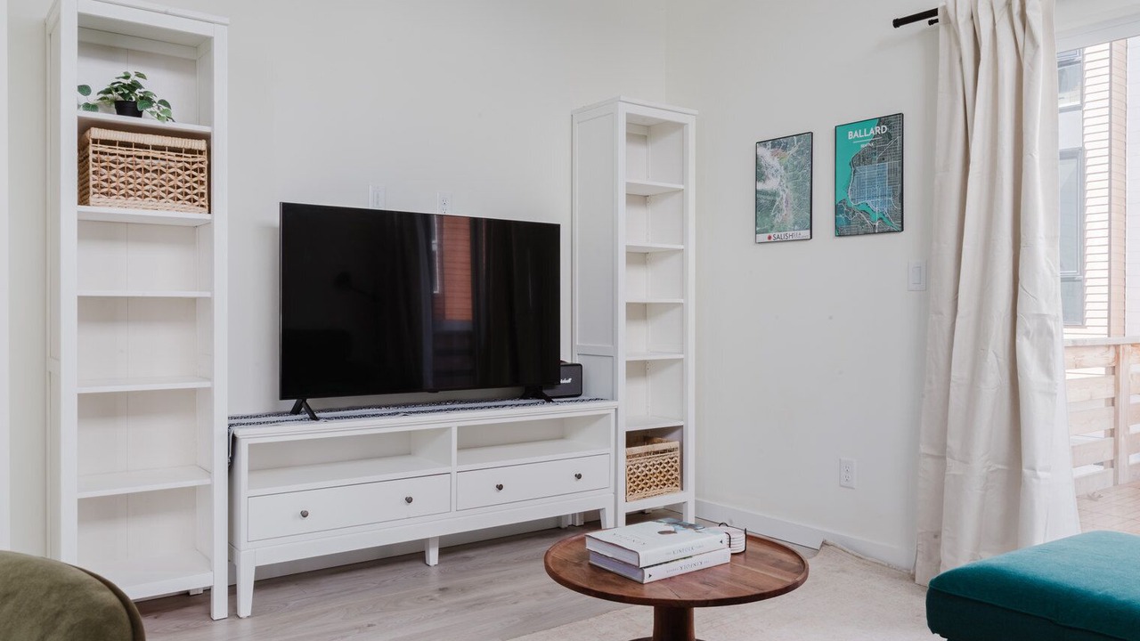 Photo of Livingroom in West Woodland