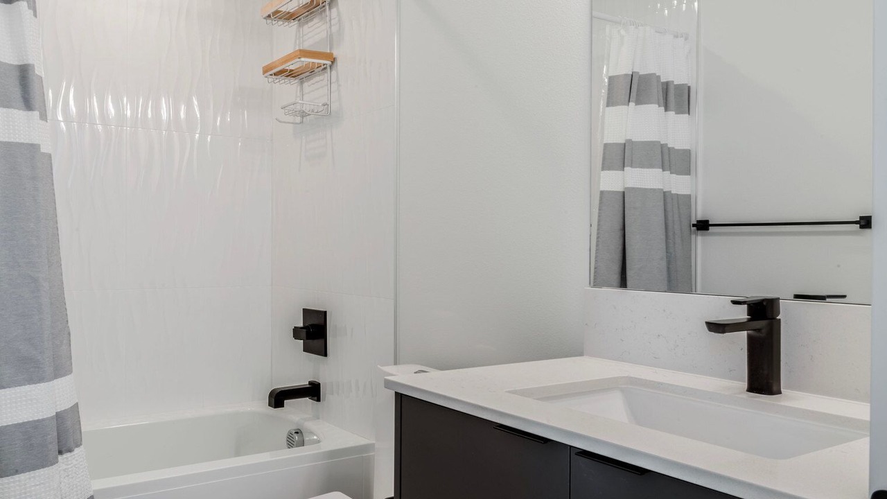 Photo of Bathroom in West Woodland