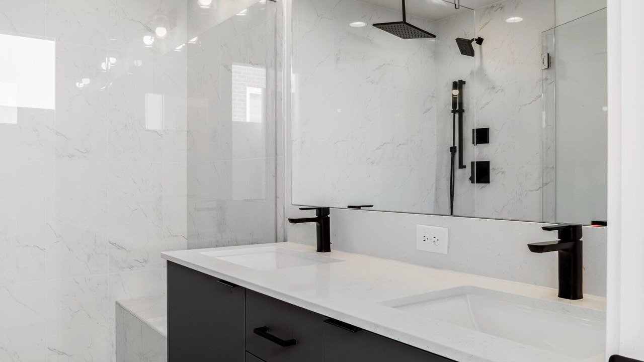 Photo of Bathroom in West Woodland