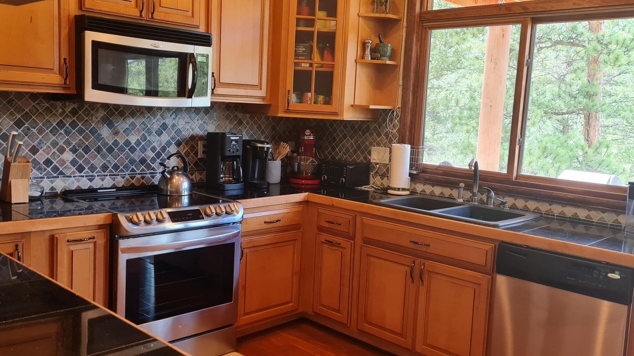 Photo of Kitchen in Evergreen