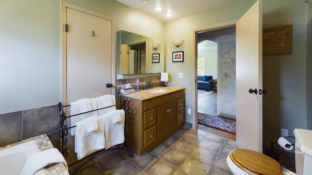 Photo of Bathroom in Packwood