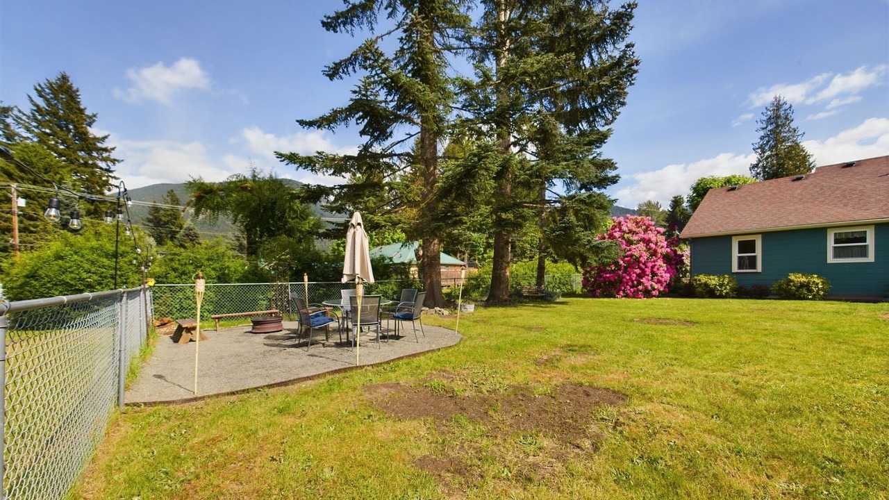 Photo of Outdoor in Packwood