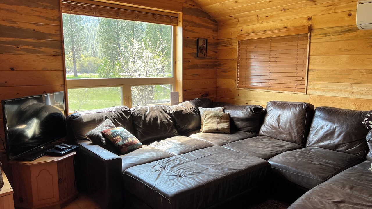 Photo of Livingroom in Garden Valley