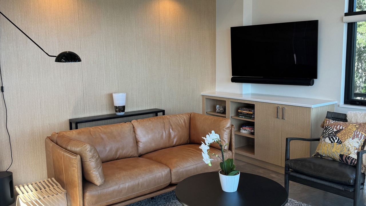 Photo of Livingroom in West Sound