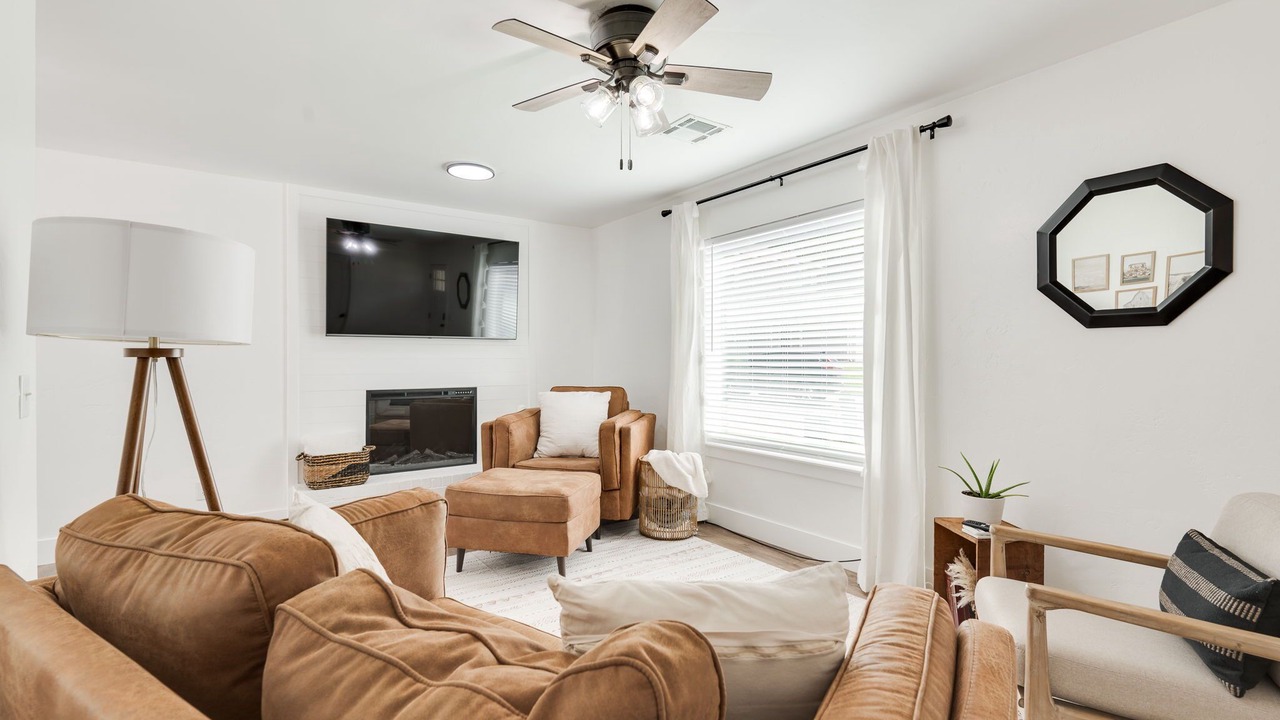 Photo of Livingroom in Edmond