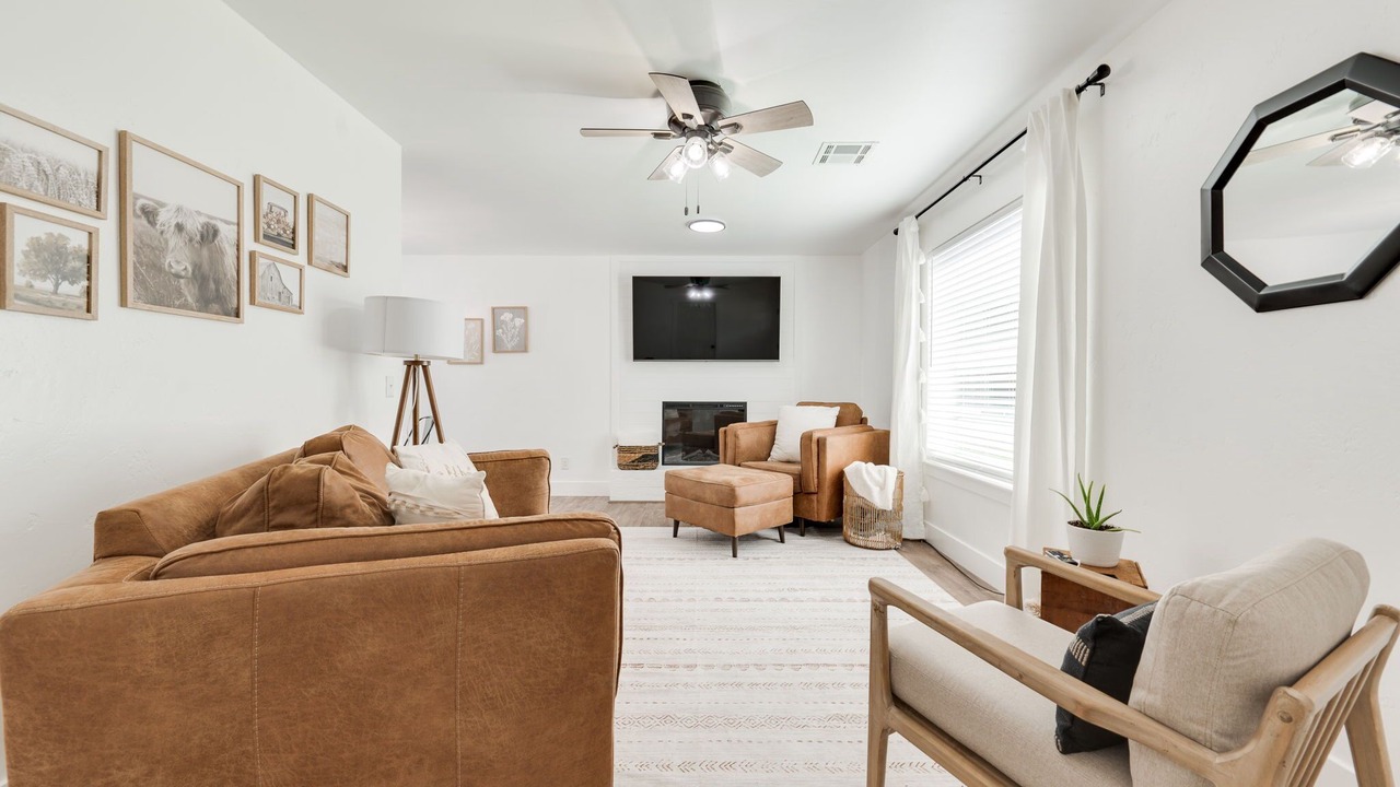 Photo of Livingroom in Edmond