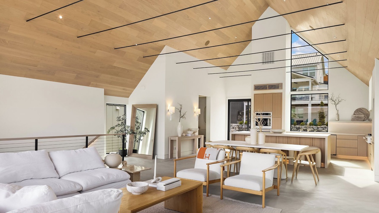 Photo of Livingroom in Chelan