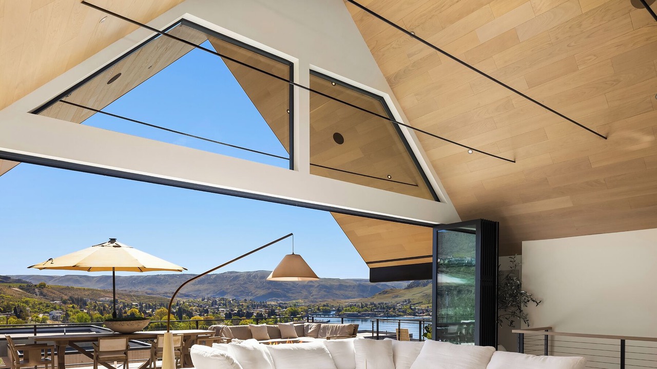 Photo of Livingroom in Chelan