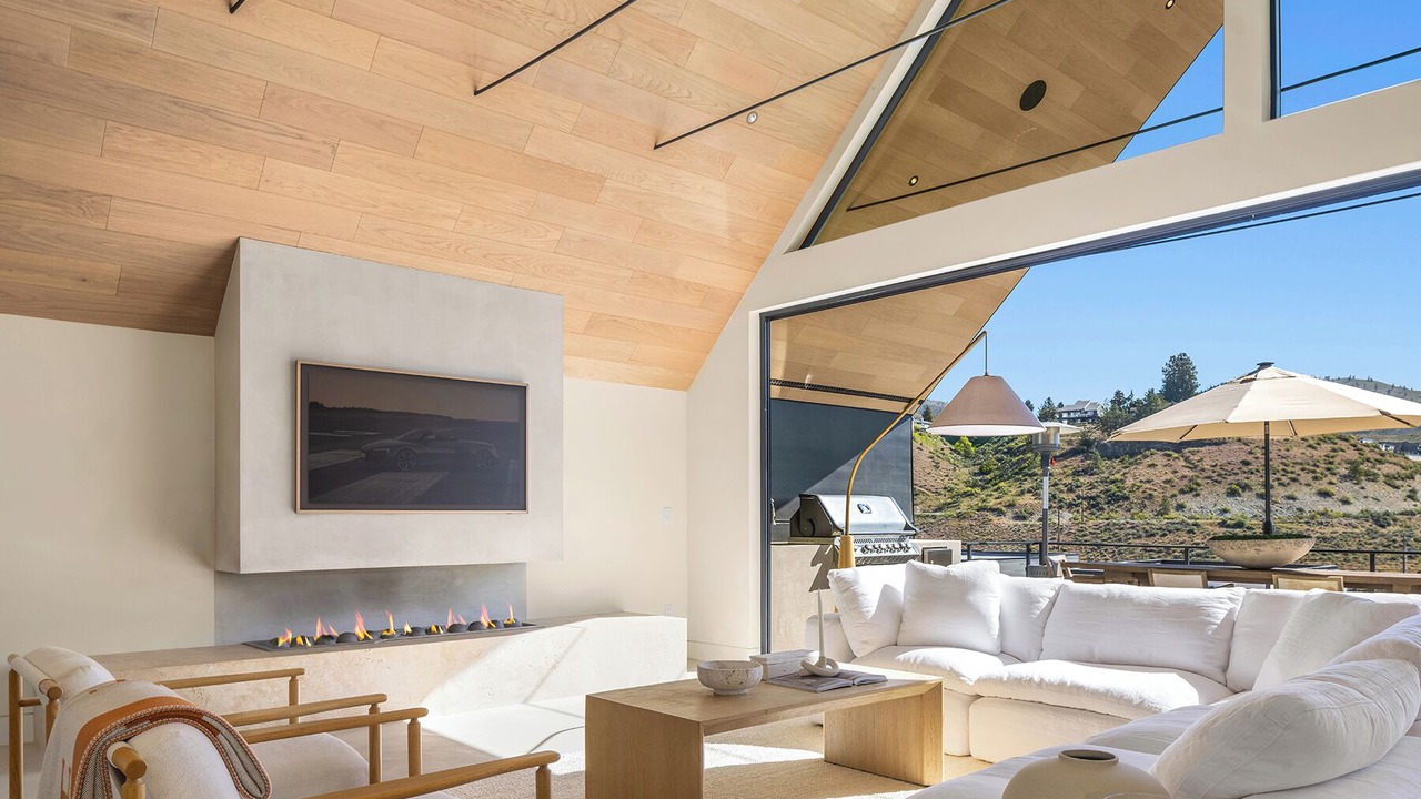 Photo of Livingroom in Chelan