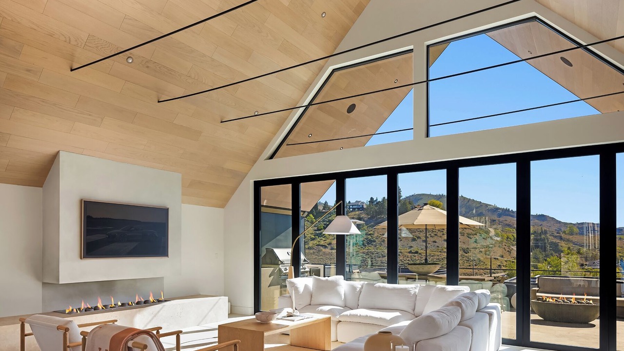Photo of Livingroom in Chelan