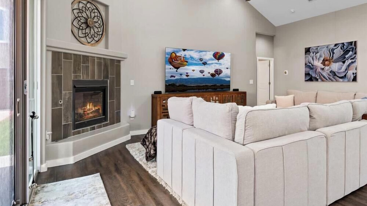 Photo of Livingroom in Taylor Ranch