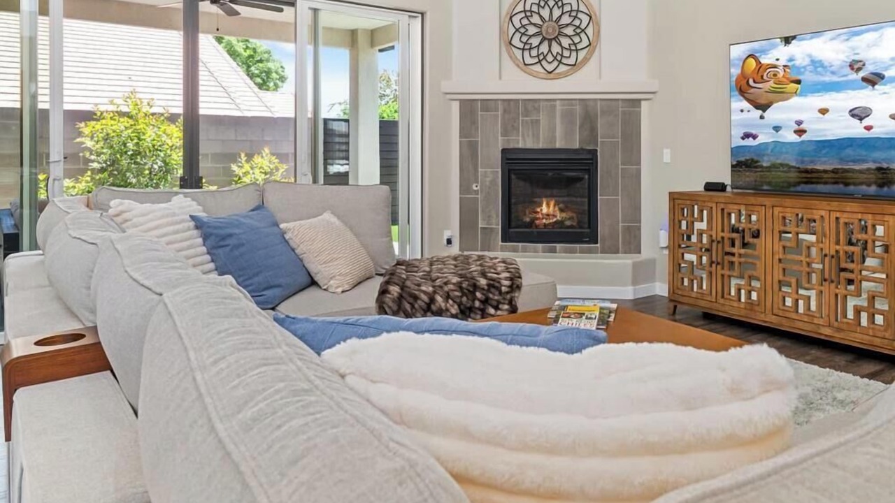 Photo of Livingroom in Taylor Ranch