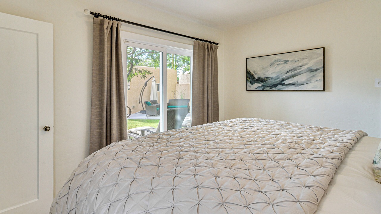 Photo of Bedroom in Nob Hill