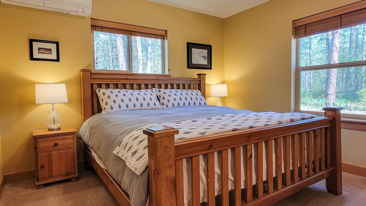 Photo of Bedroom in Winthrop