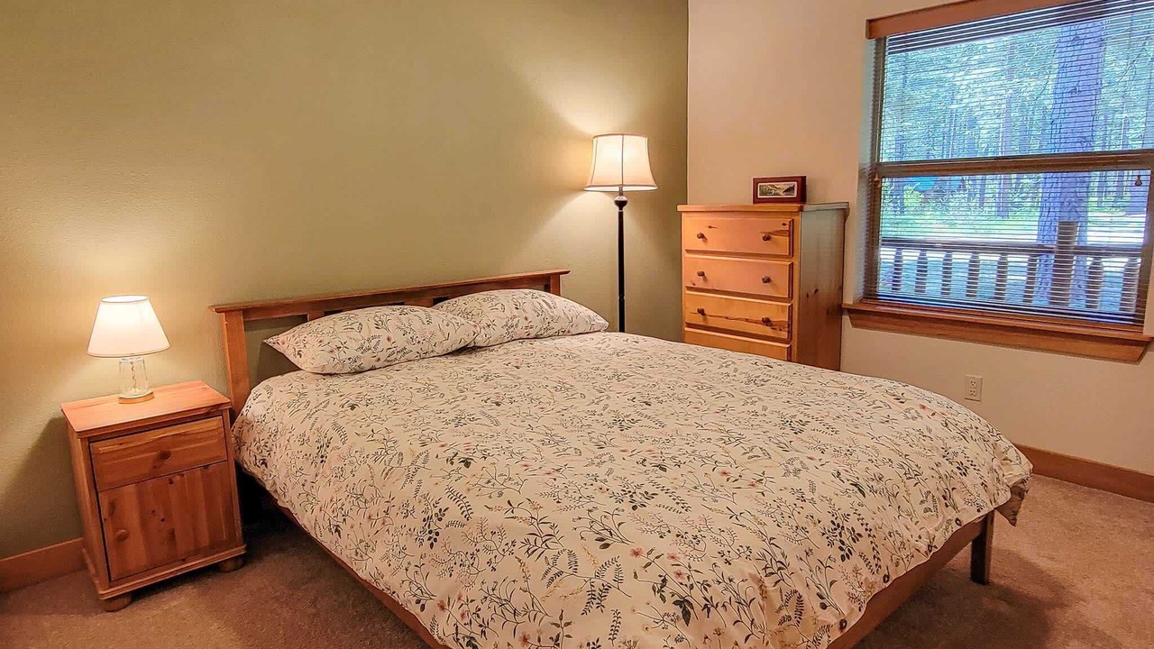 Photo of Bedroom in Winthrop