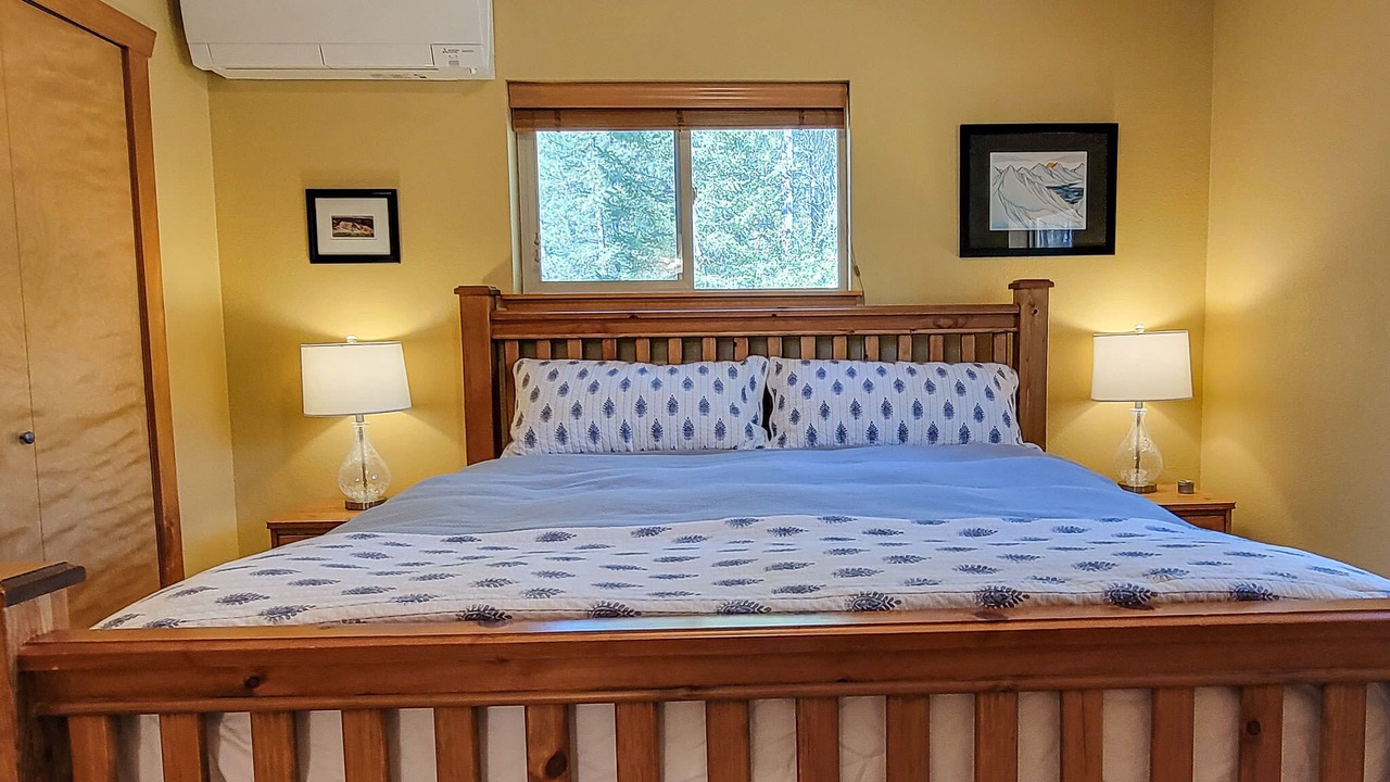 Photo of Bedroom in Winthrop