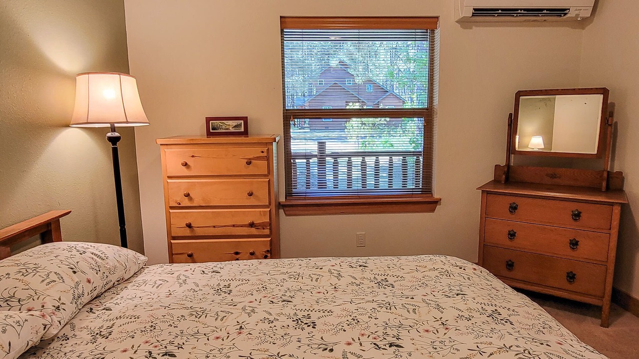 Photo of Bedroom in Winthrop