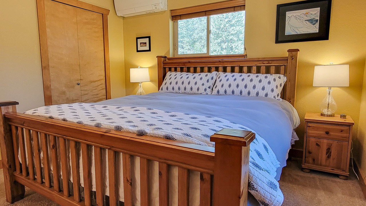 Photo of Bedroom in Winthrop