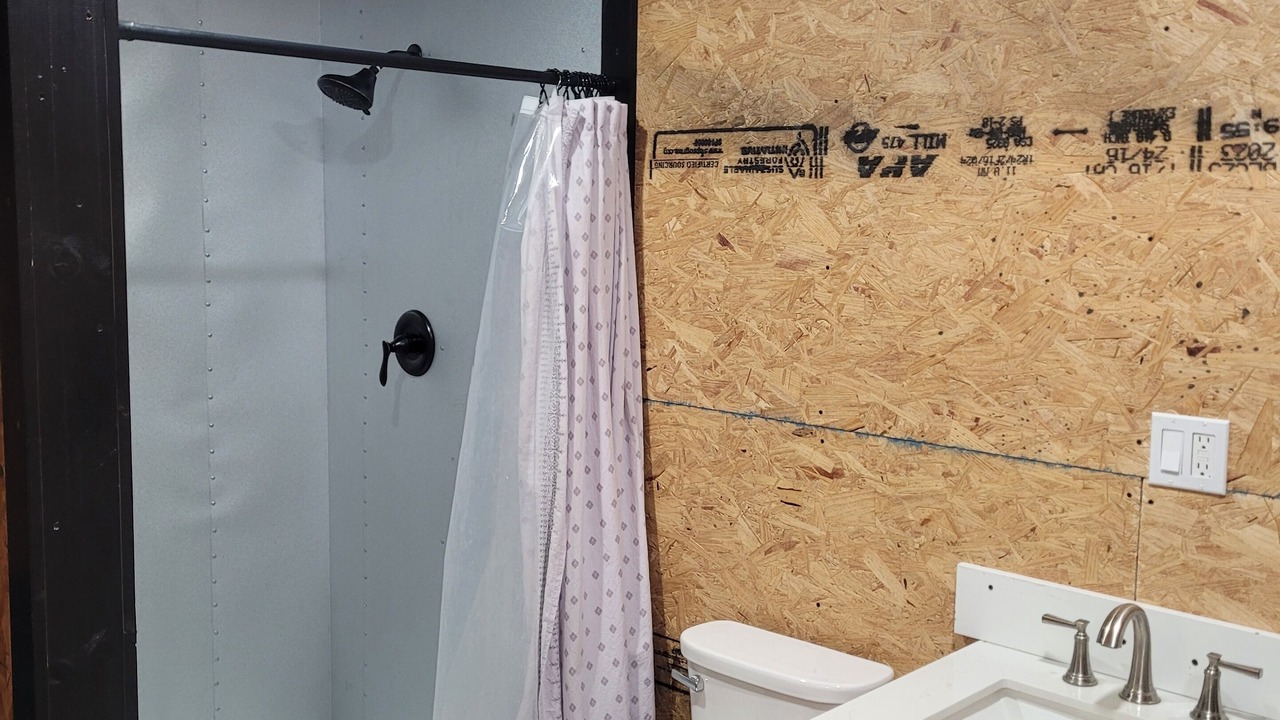 Photo of Bathroom in Grantville