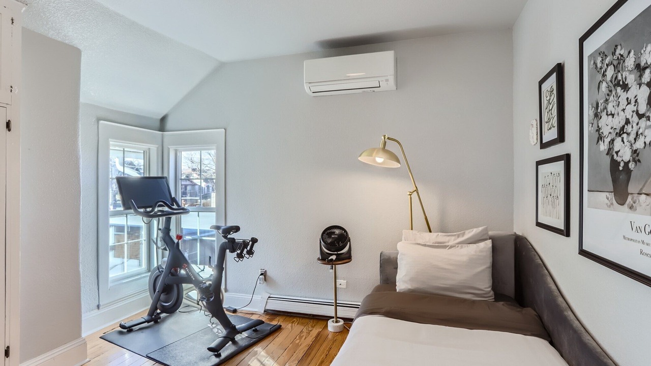 Photo of Bedroom in Berkeley