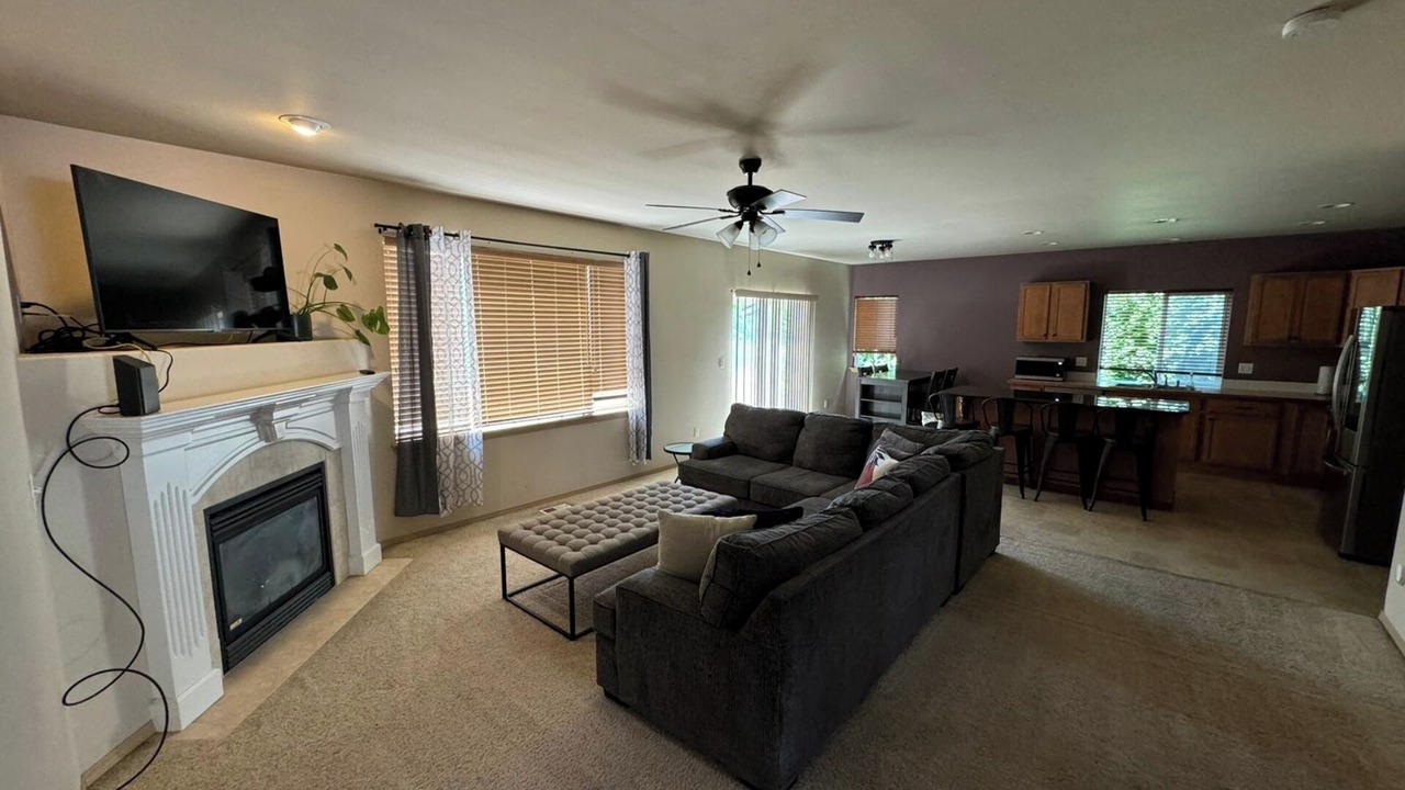 Photo of Livingroom in South Hill