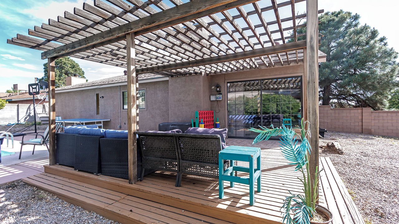 Photo of Patio Balcony in Northeast Heights