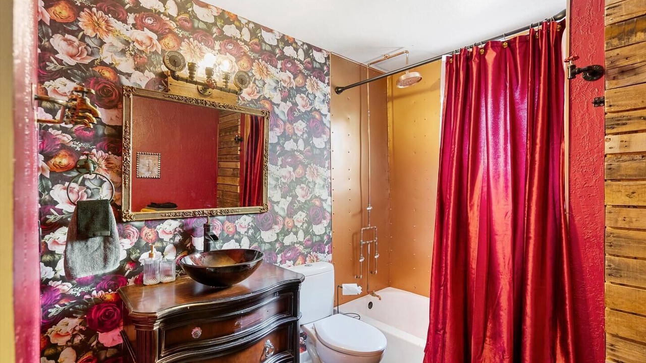 Photo of Bathroom in Albuquerque