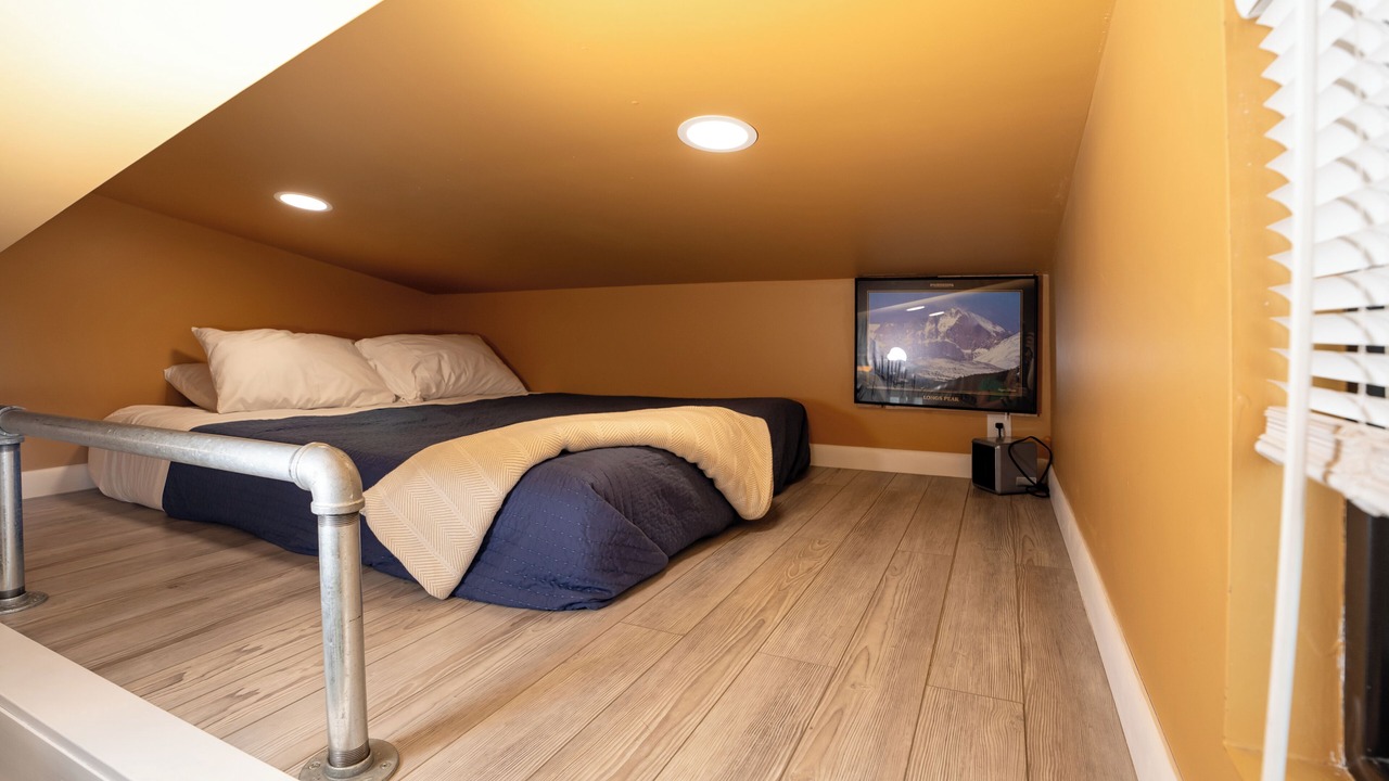 Photo of Bedroom in Lyons