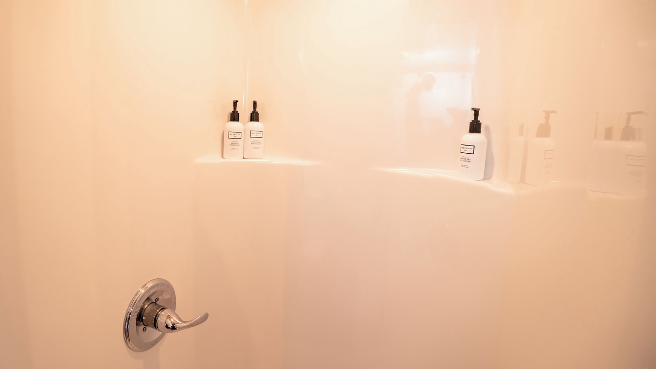 Photo of Bathroom in Lyons