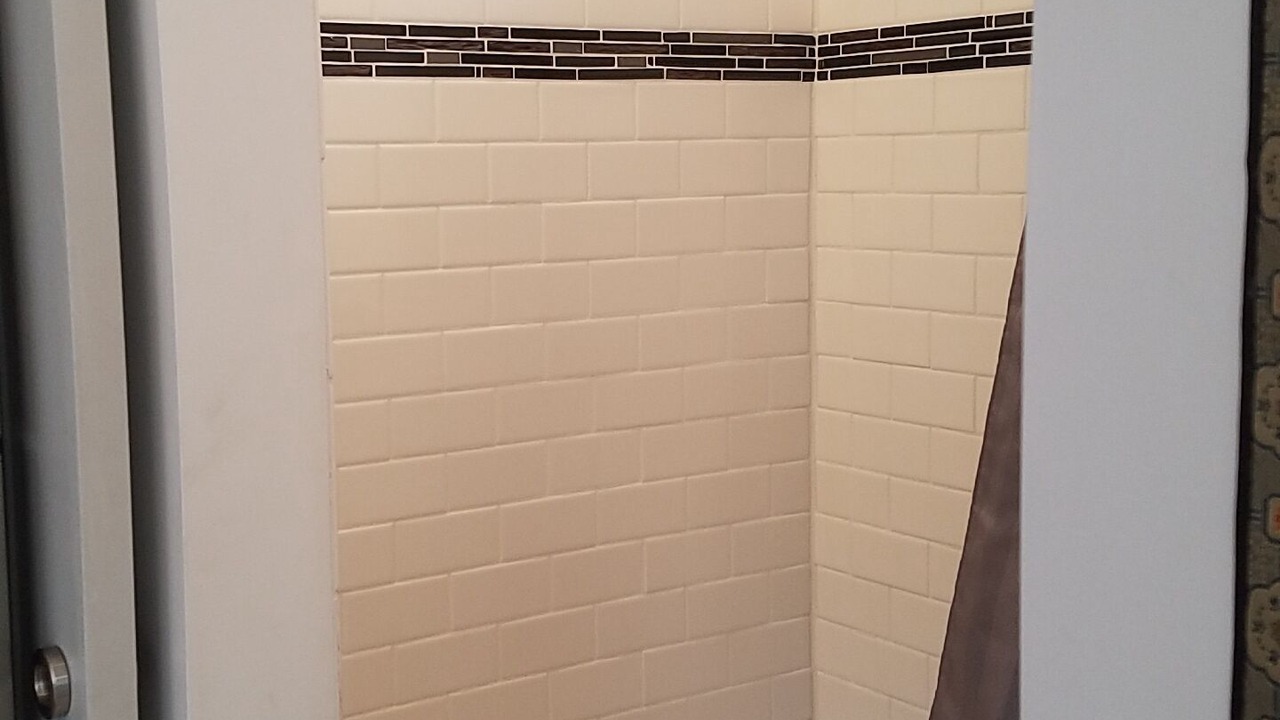 Photo of Bathroom in Lyons