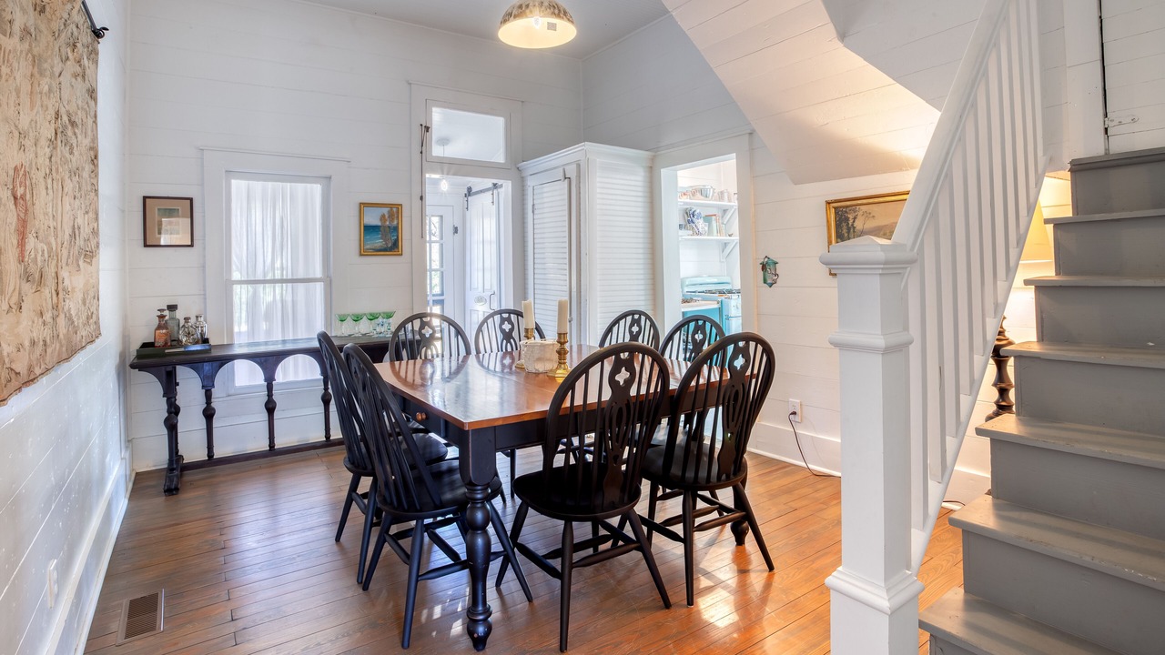 Photo of Livingroom in Waveland