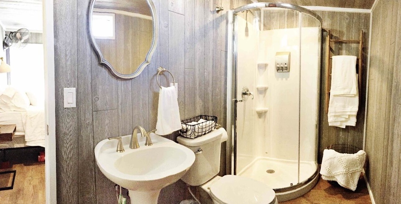 Photo of Bathroom in Canyon
