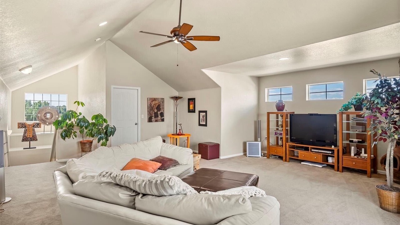 Photo of Livingroom in Green Valley Ranch