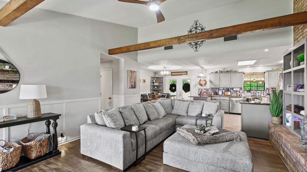 Photo of Livingroom in Mena