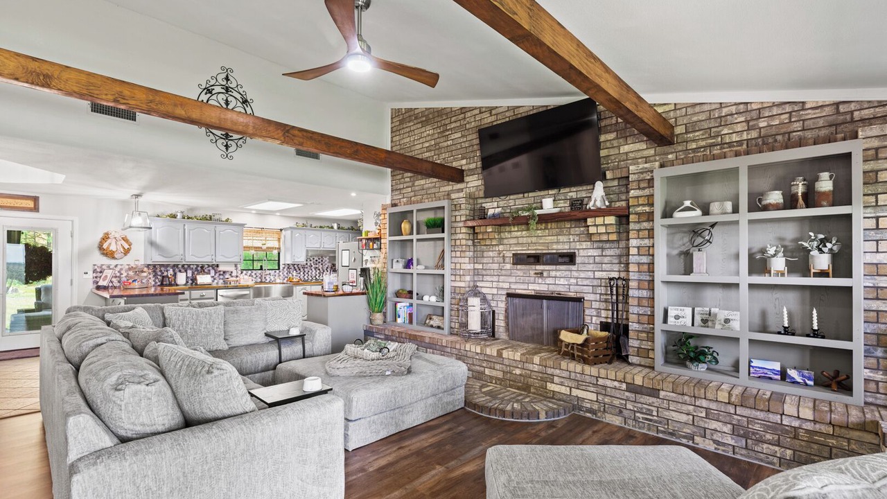 Photo of Livingroom in Mena