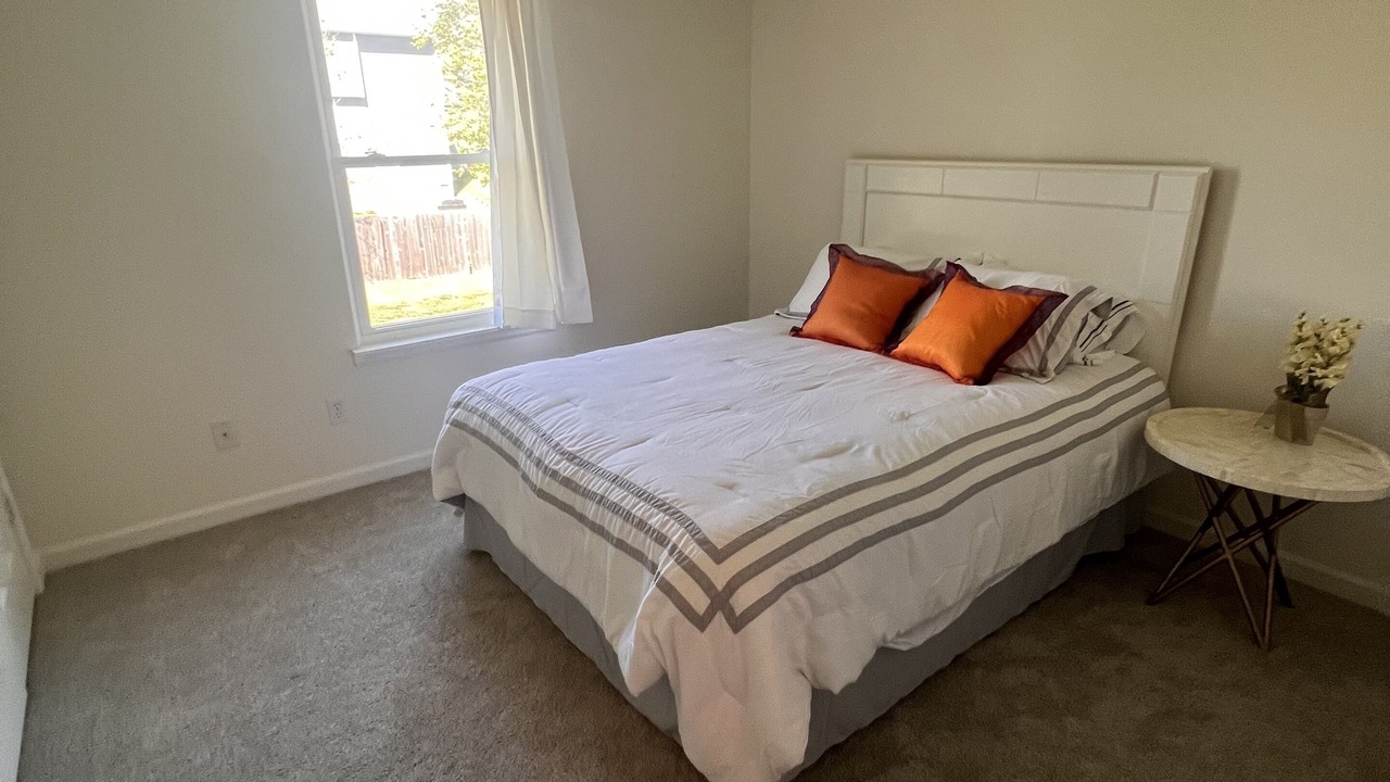Photo of Bedroom in Lawrence